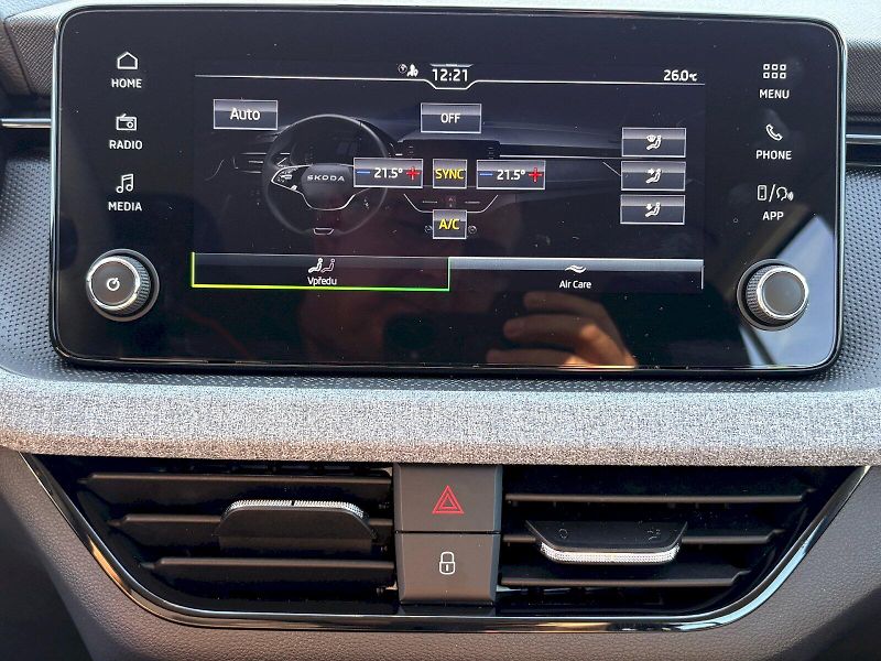Škoda Scala (2025) 1.0 TSI / 85 kW / SELECTION - fotka 8 z 28