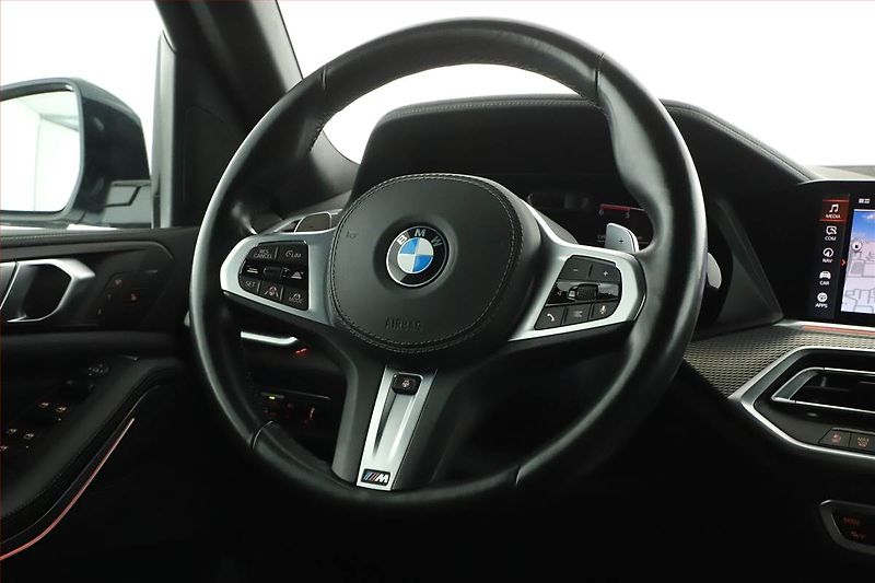 BMW X5 (2020) xDrive30d - fotka 8 z 21