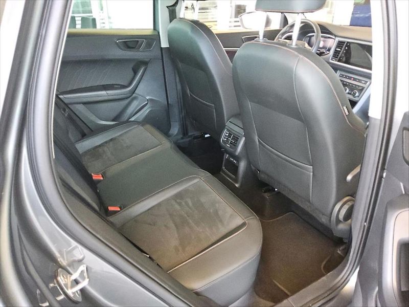 Seat Ateca 2,0 TDI TAŽNÉ WEBASTO KAMERA - fotka 7 z 10
