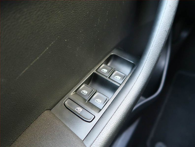 Škoda Fabia (2019) Style 1.0 TSI, Tempomat - fotka 15 z 20