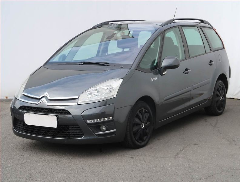 Citroën C4 Picasso (2013) 1.6 HDi, 7 míst, po STK, Tažné - fotka 2 z 17