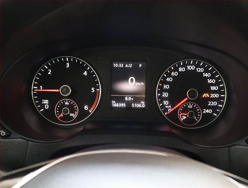 Volkswagen Sharan (2015) 2.0 TDI, Automat, Serv.kniha - fotka 11 z 26