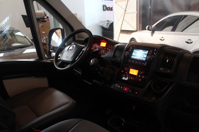Fiat Ducato (2015) 2.3MTJ 7Míst KLima LED - fotka 25 z 29
