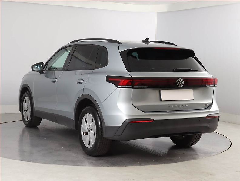 Volkswagen Tiguan (2025) Elegance 1.5 eTSI - fotka 4 z 22