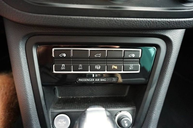 Volkswagen Sharan (2015) CUP 2,0 TDI 130 kW - fotka 31 z 54