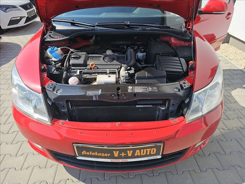 Škoda Octavia II 1,4TSi 90KW Ambition - fotka 41 z 43