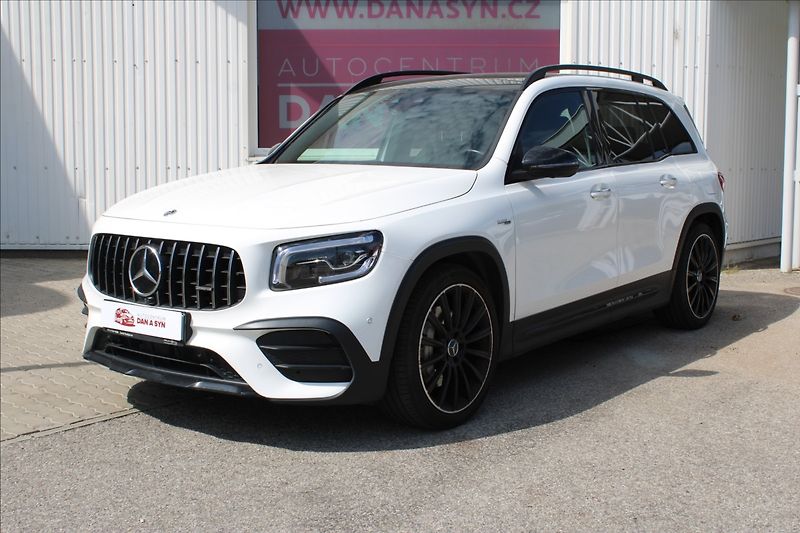 Mercedes-Benz GLB 2,0 35 AMG 225KW 4MATIC CZ DPH - fotka 1 z 10