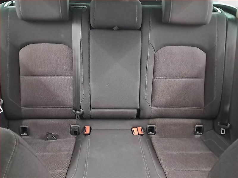 Volkswagen Passat (2017) 2.0 TDI, Automat, Tempomat - fotka 10 z 22