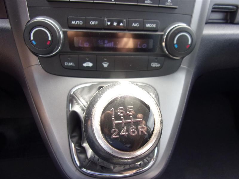 Honda CR-V 2,2 i-CTDi  Elegance - fotka 18 z 24