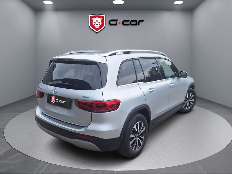 Mercedes-Benz GLB 200d 4MATIC - fotka 2 z 4