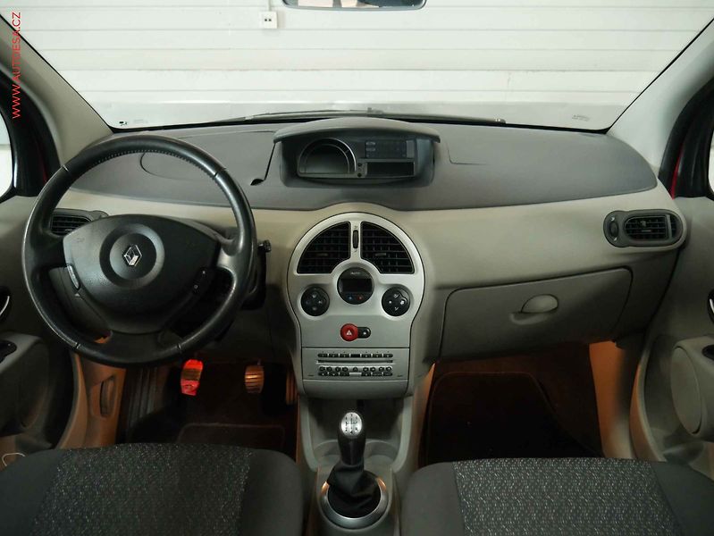 Renault Modus (2005) 1.6i, AC - fotka 8 z 19