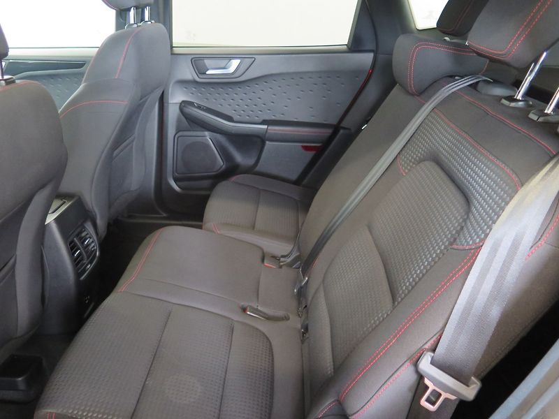 Ford Kuga (2021) 1.5TDCi,navi,360°,ST Line - fotka 33 z 50