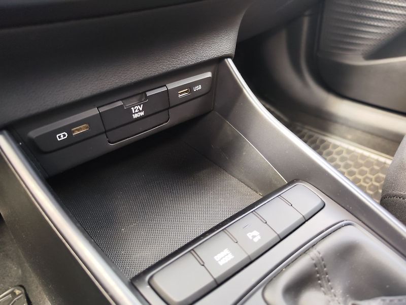 Hyundai Bayon 1.0 T-GDI/74kW Comfort - fotka 17 z 25