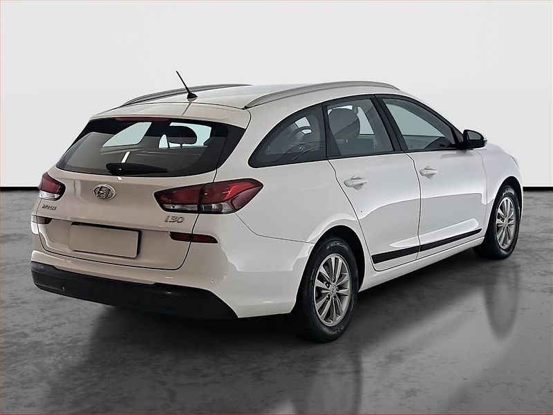 Hyundai i30 (2017) 1.6 CRDi, Serv.kniha, Tempomat - fotka 5 z 16