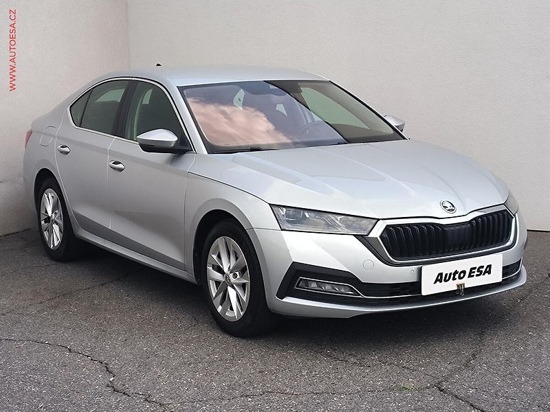 Škoda Octavia (2021) 1.5 TSi, ČR, Style, LED - fotografie inzerátu