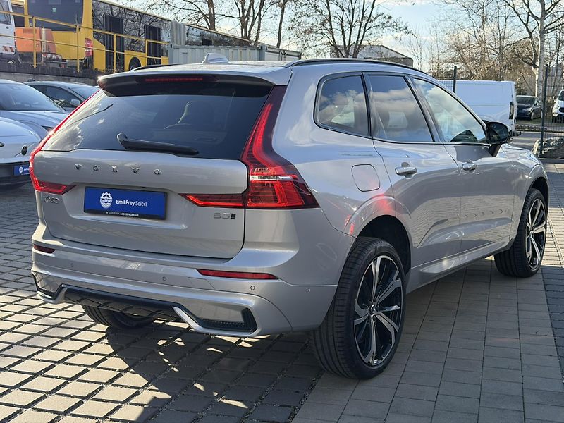 Volvo XC60 B5 AWD Plus Dark #VZDUCH - fotka 4 z 12
