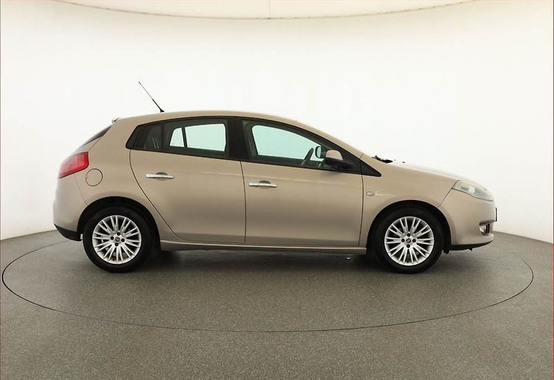 Fiat Bravo (2011) 1.4 16V, Serv.kniha, po STK - fotka 6 z 14