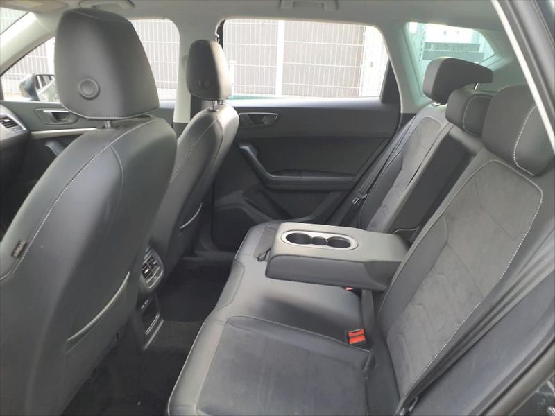 Seat Ateca 2,0 TDI PANORAMA KAMERA - fotka 8 z 12