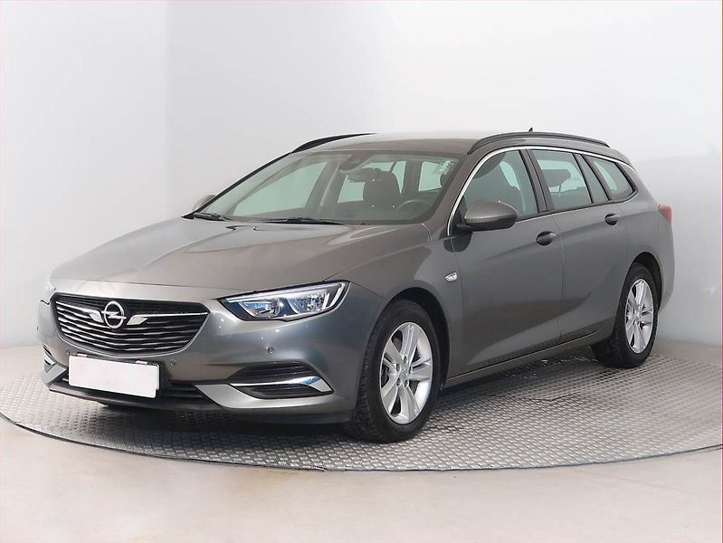 Opel Insignia (2019) 2.0 CDTI, Automat, Serv.kniha - fotka 2 z 17