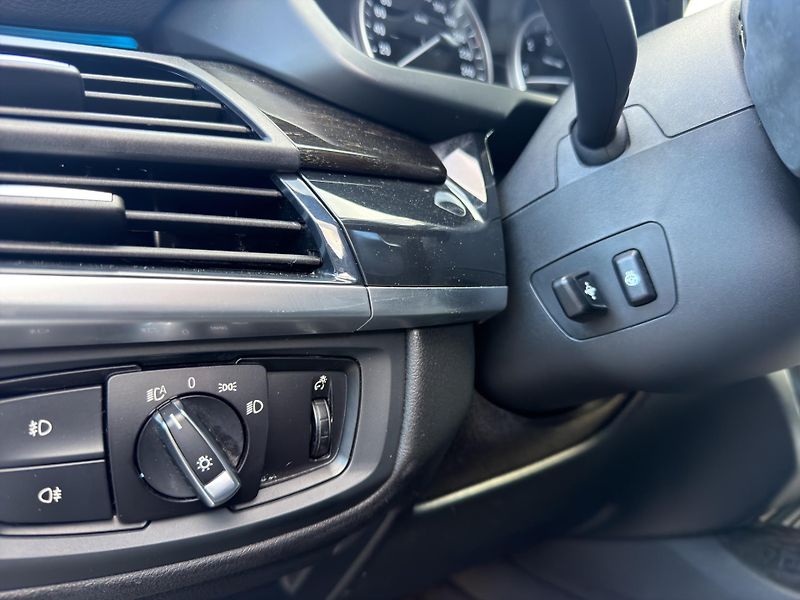 BMW X5 (2014) X5 4.0D 230KW M-PAKET - fotka 23 z 26