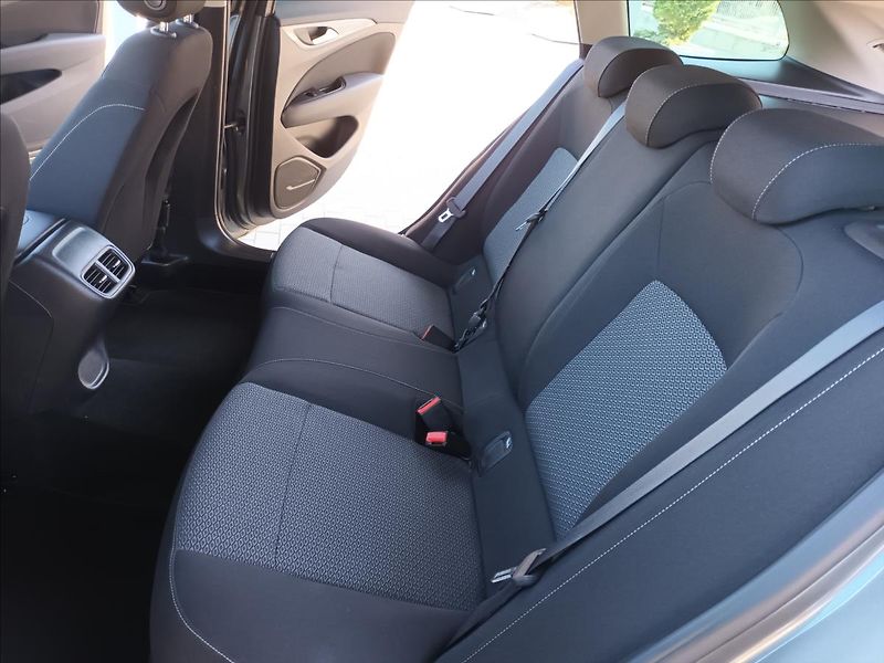 Opel Insignia 1,6 CDTI,81KW,SERVIS,LED,NAVI, - fotka 17 z 44