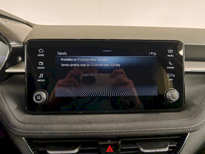 Škoda Fabia (2024) 1.0 TSI 85 kW DSG Top Selectio - fotka 12 z 26