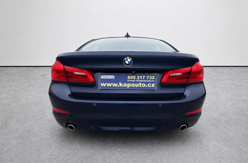 BMW Řada 5 520D XDRIVE, 1. majitel - fotka 8 z 20