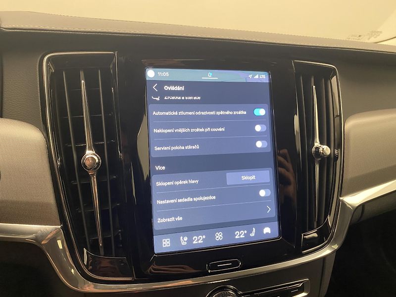 Volvo V90 T6 AWD RECHARGE BRIGHT PLUS - fotka 44 z 58