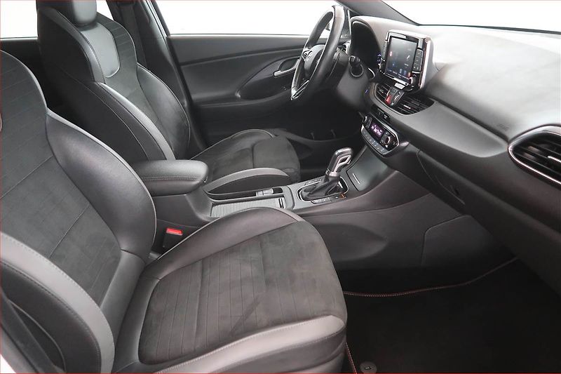 Hyundai i30 (2020) N-Line 1.4 T-GDI, Automat, ČR - fotka 9 z 18