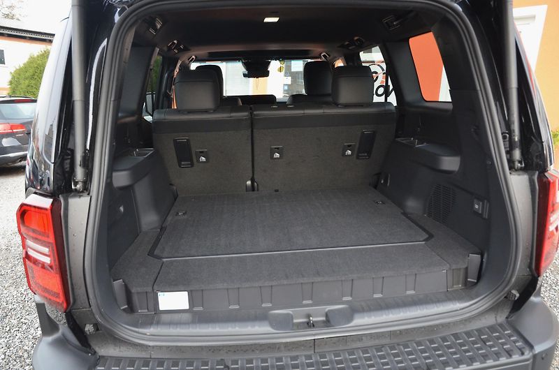 Toyota Land Cruiser 2.4 iFORCE MAX / ČR (Dajbych) - fotka 17 z 45