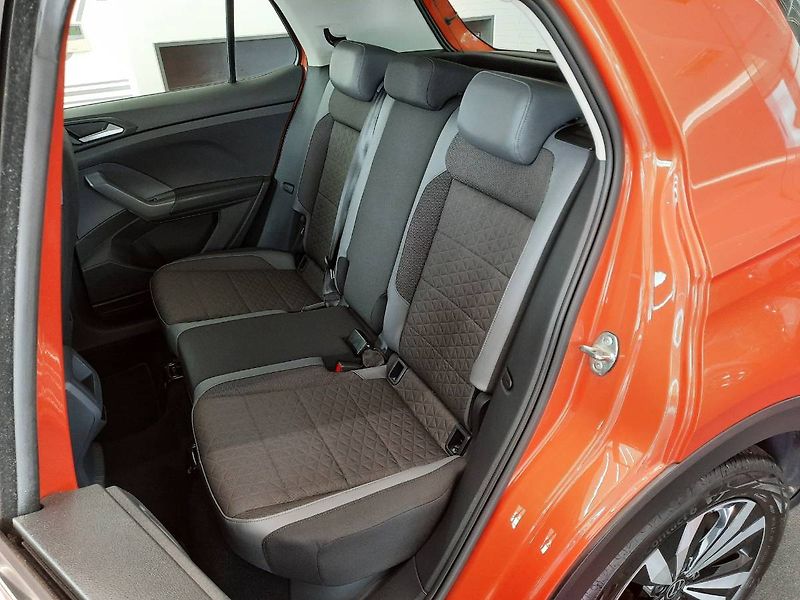Volkswagen Ostatní (2021) Style 1.5 TSI (110kW/150k) DSG - fotka 9 z 25