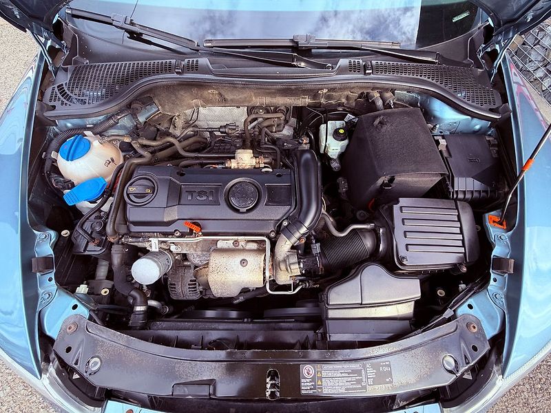 Škoda Octavia 1.4 TSi Elegance, Serviska - fotka 32 z 33