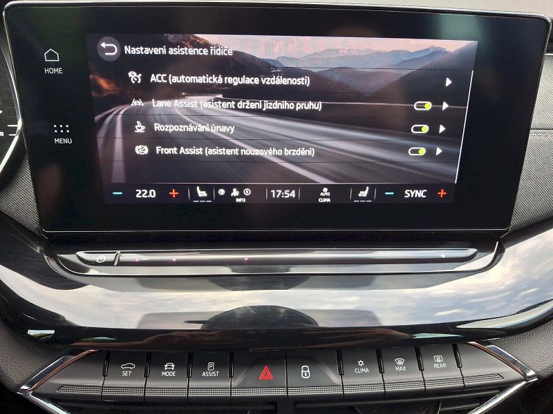 Škoda Octavia (2021) Combi Stale Plus DSG 4x4 2,0TD - fotka 26 z 35