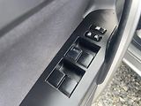 Toyota Auris 1.8i 16v HYBRID AUT SERVIS TOP - náhled 155