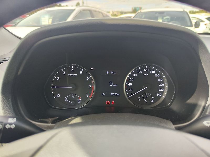 Hyundai i30 1.0 T-GDI/88kW Comfort - fotka 13 z 28
