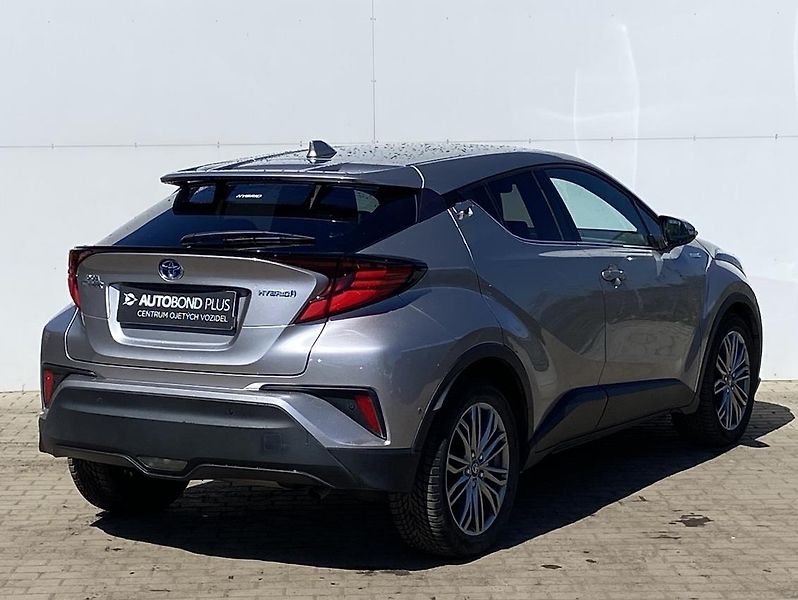 Toyota C-HR 1.8 HSD e-CVT Executive - fotka 2 z 20
