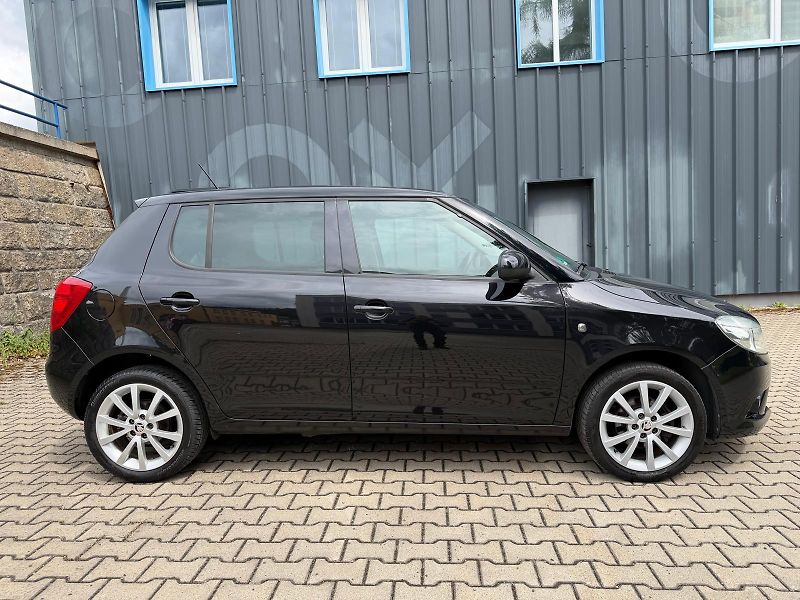 Škoda Fabia 1,2 TSI Ambition / servis.kn. - fotka 6 z 23