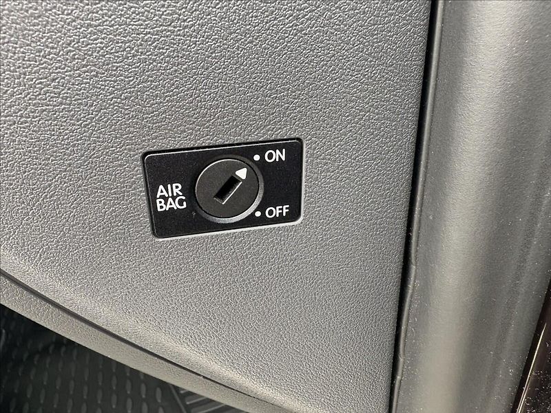 Volkswagen Multivan 2,0 103 kw servis TOP stav - fotka 23 z 28