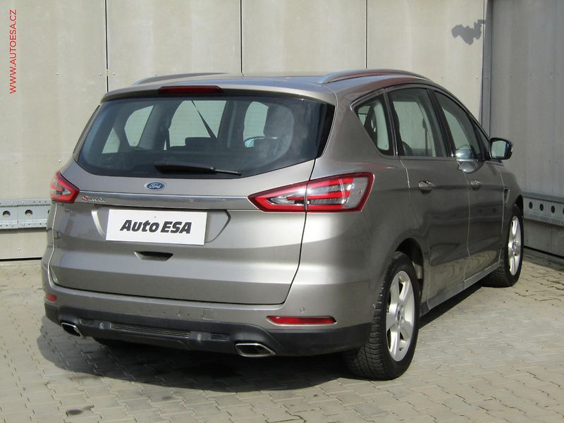 Ford S-MAX (2016) 2.0 TDCi 4x4, Titanium, AT - fotka 4 z 20