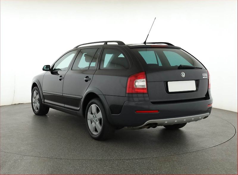 Škoda Octavia (2007) Scout 2.0, 4X4, Tempomat - fotka 4 z 16