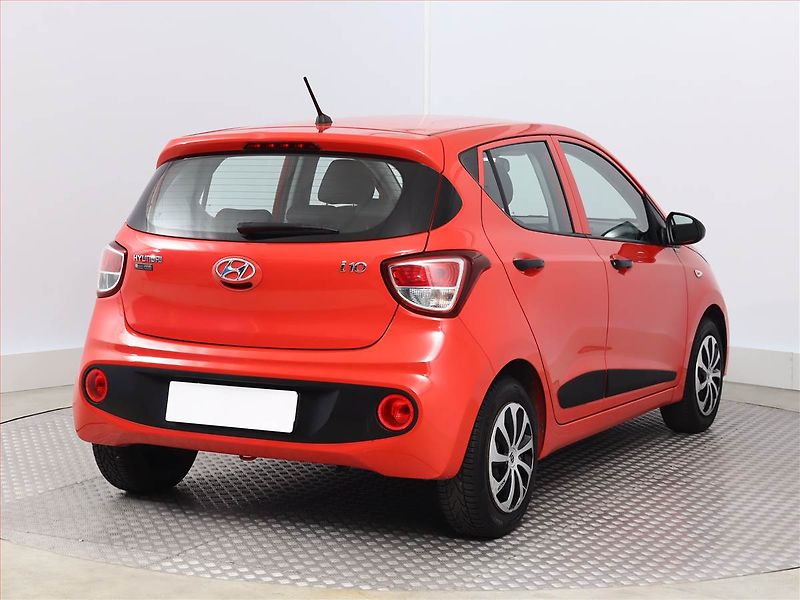 Hyundai i10 (2018) Family+ 1.0, Serv.kniha - fotka 5 z 9