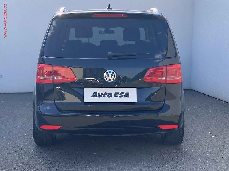 Volkswagen Touran (2014) 1.4 TSi, CUP, navi, panor - fotka 5 z 17