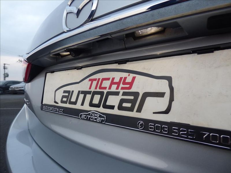Mazda 6 2,0 Skyactiv,121kW,Bi-Xenon  S - fotka 17 z 35