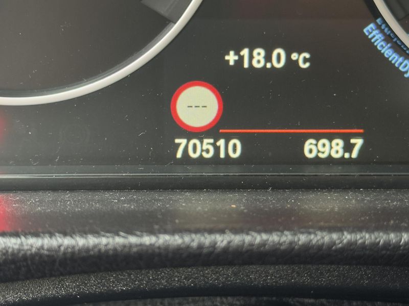 BMW Řada 3 (2016) BMW 320i xDrive - fotka 8 z 8