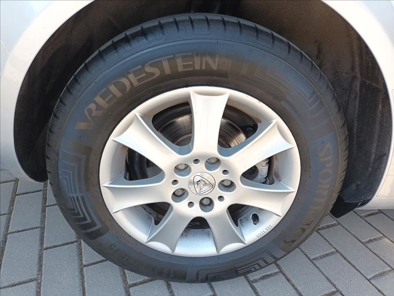 Škoda Octavia 1,2 TSI,77kw,KLIMA,TEMPOMAT, - fotka 24 z 29