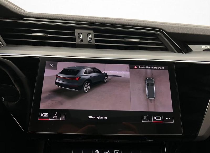 Audi e-tron 55 Quattro 360kam Tažné Pano - fotka 15 z 31