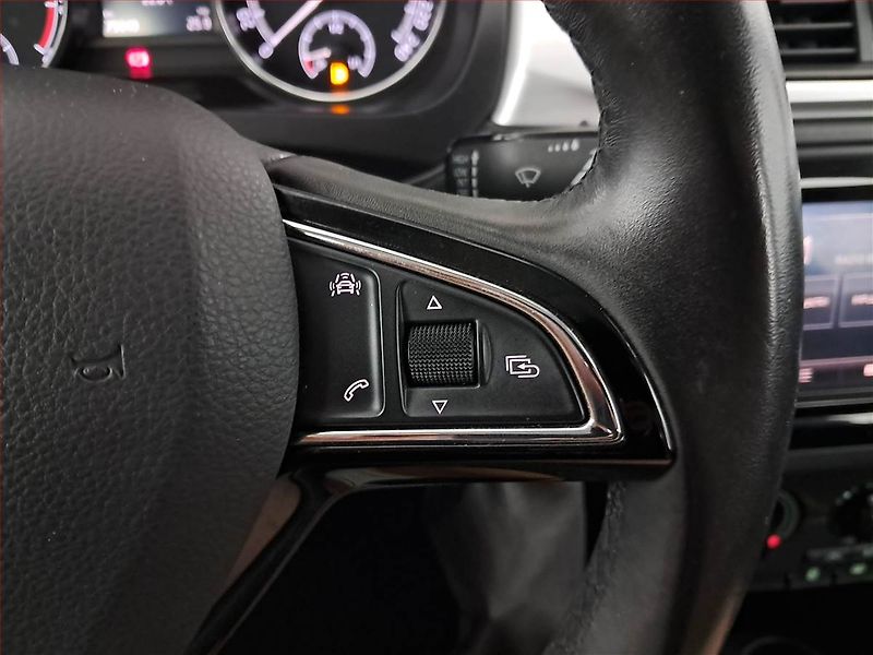 Škoda Rapid (2018) Ambition 1.0 TSI, Serv.kniha - fotka 17 z 19