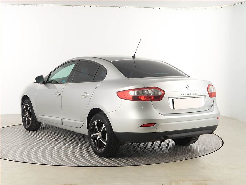 Renault Fluence (2012) 1.6 16V, Tempomat - fotka 4 z 17