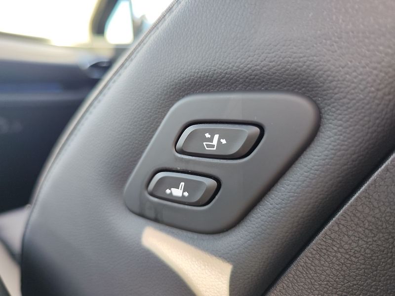 Hyundai Santa Fe 2.2 CRDI/142kW Style PRM DCT - fotka 16 z 39