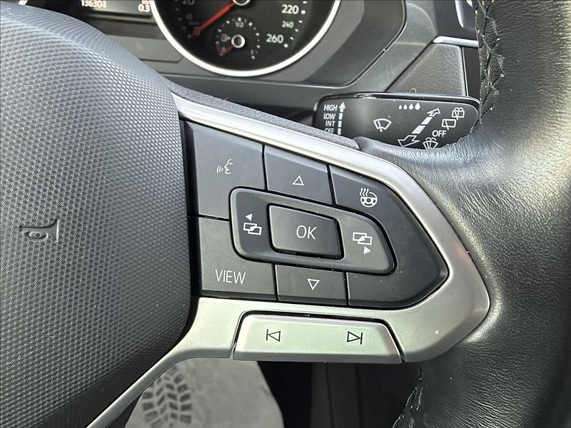 Volkswagen Tiguan 2.0 TDI Life ACC - fotka 15 z 23
